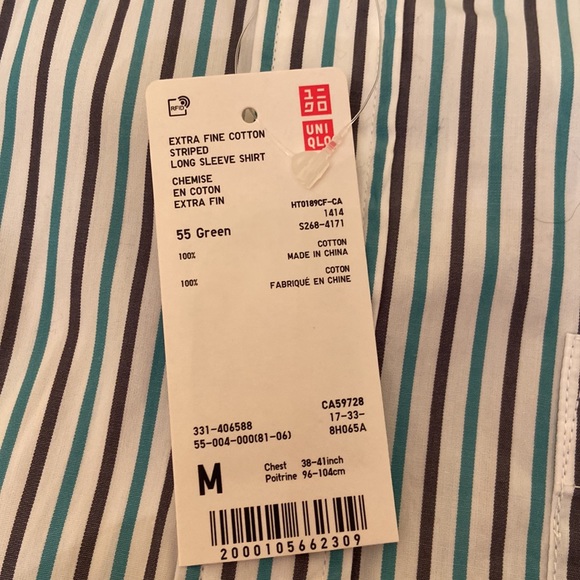 Mens shirt never before worn. New with tags, by uni qlo size medium - Picture 3 of 3